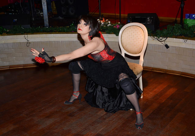 Танец "Desesperada" на новогодней вечеринке ИРИО 28 декабря 2015 г. (ресторан "Киноплов" в Орликовом переулке).