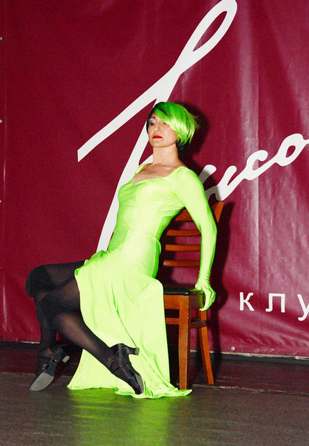 Танец "Платье-фантом" от RockinlaRock на конкурсе ¡Diferentes! в клубе "Высоцкий". 19 июня 2016 г. 