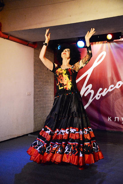 Танец "А вы любите "Рамштайн"?" в исполнении RockinlaRock на вечеринке-конкурсе ¡Diferentes! в клубе "Высоцкий" 28 августа 2016