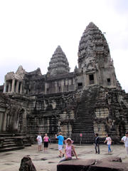 У Ангкор-Вата